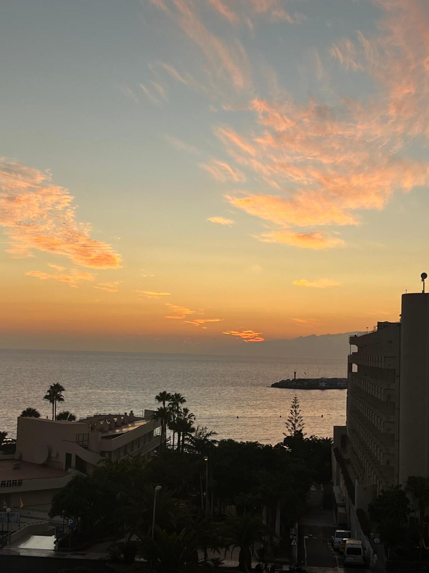 Ferienwohnung Sea View Penthouse With Large Terrace Los Cristianos  Exterior foto
